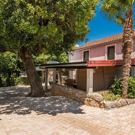 Amazing Home In Malinska Dubasnica With Wifi Εξωτερικό φωτογραφία