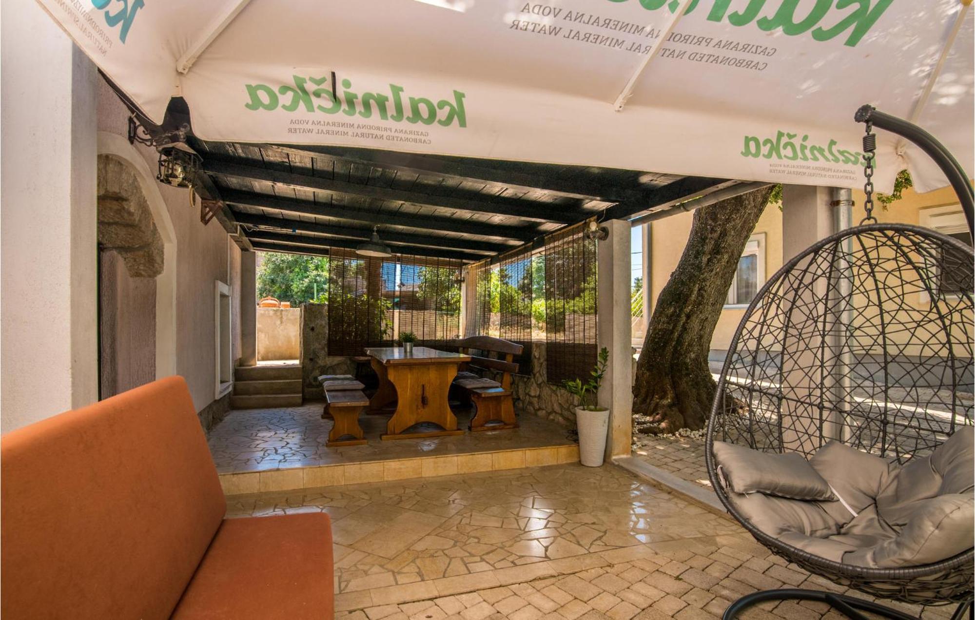 Amazing Home In Malinska Dubasnica With Wifi Εξωτερικό φωτογραφία