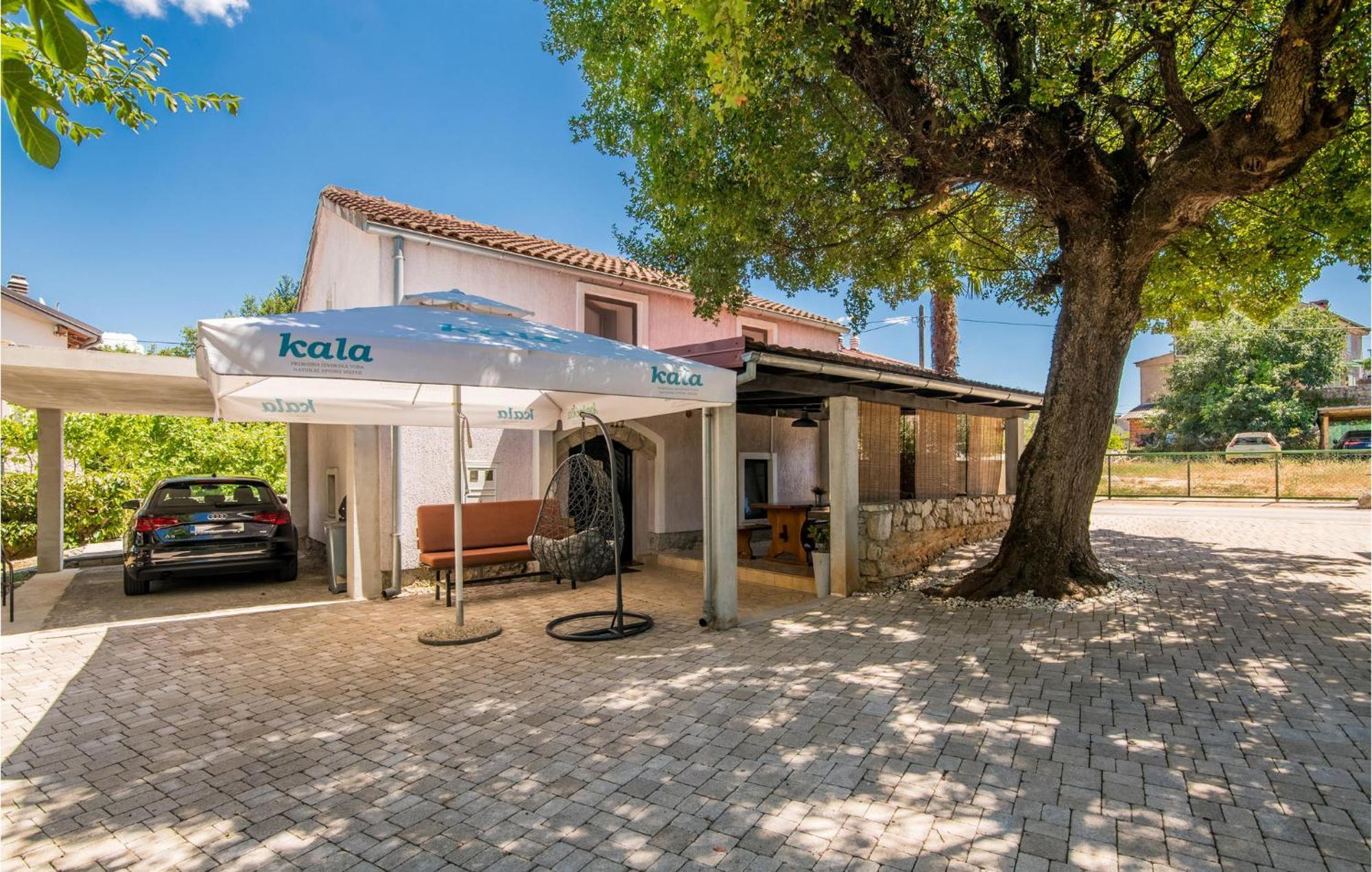 Amazing Home In Malinska Dubasnica With Wifi Εξωτερικό φωτογραφία